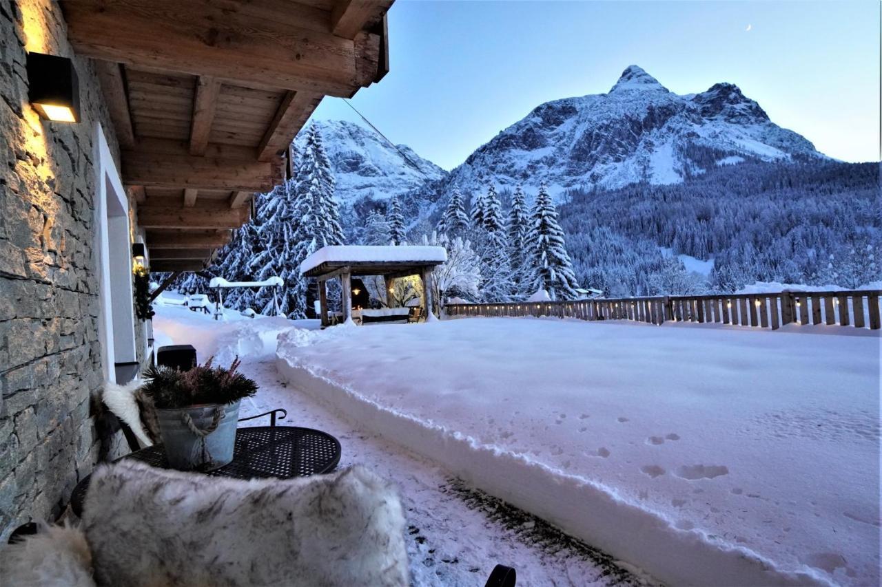 Der Trueferhof Apartment Ehrwald Luaran gambar