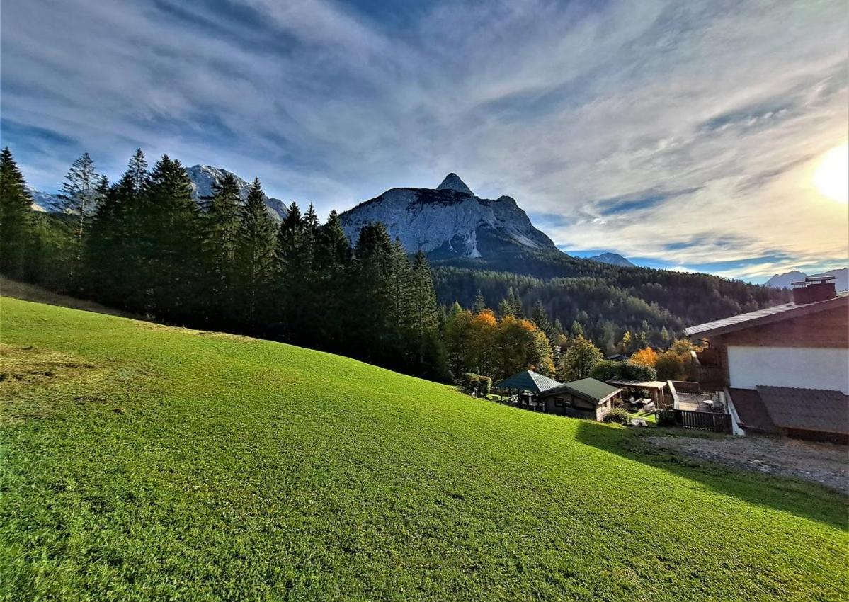 Der Trueferhof Apartment Ehrwald Luaran gambar